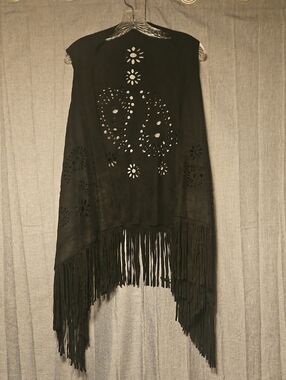 Fringed Faux Suede Vest in Black: OS